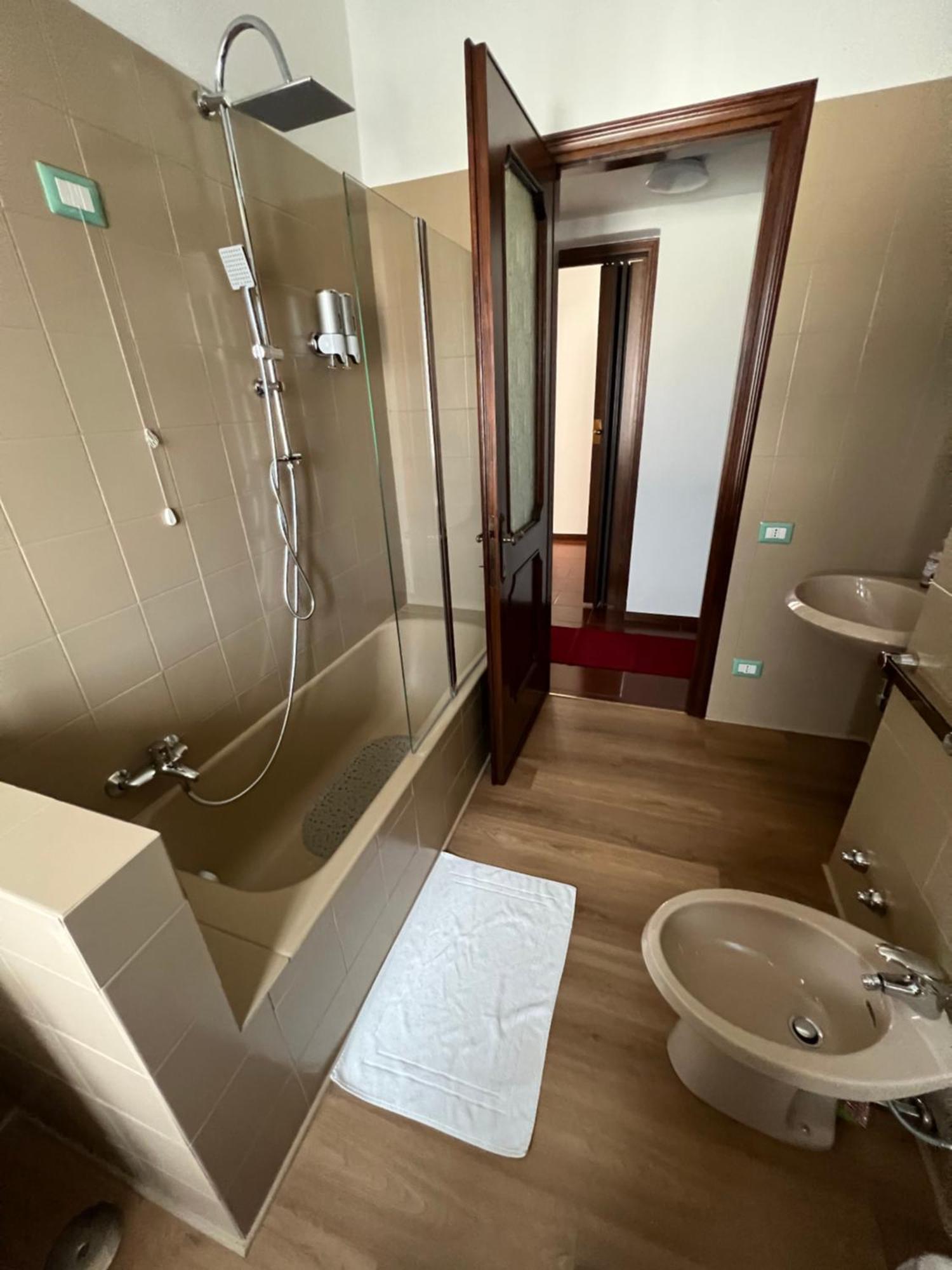 Orio Easy Relax 24H Airport 3 - A Few Steps Apartment Орио ал Серио Екстериор снимка